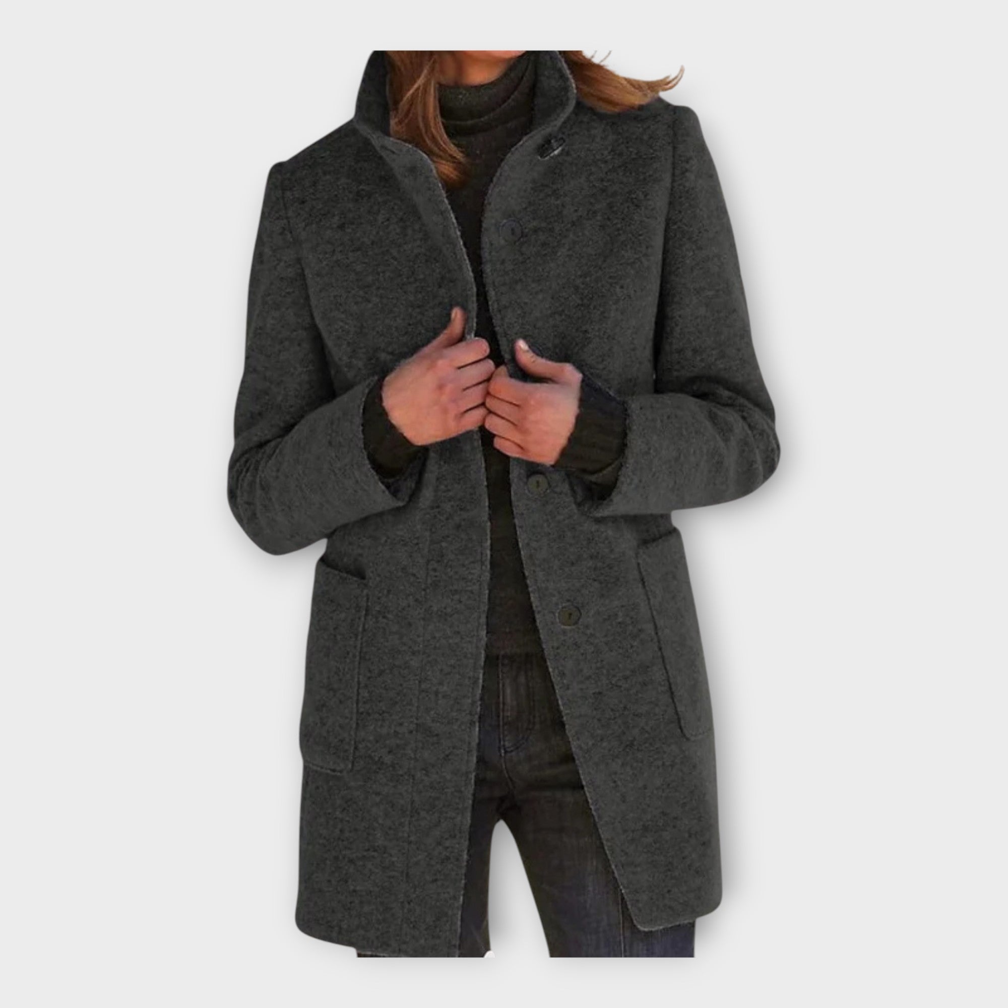 Elegantne mantel ajatu joonega
