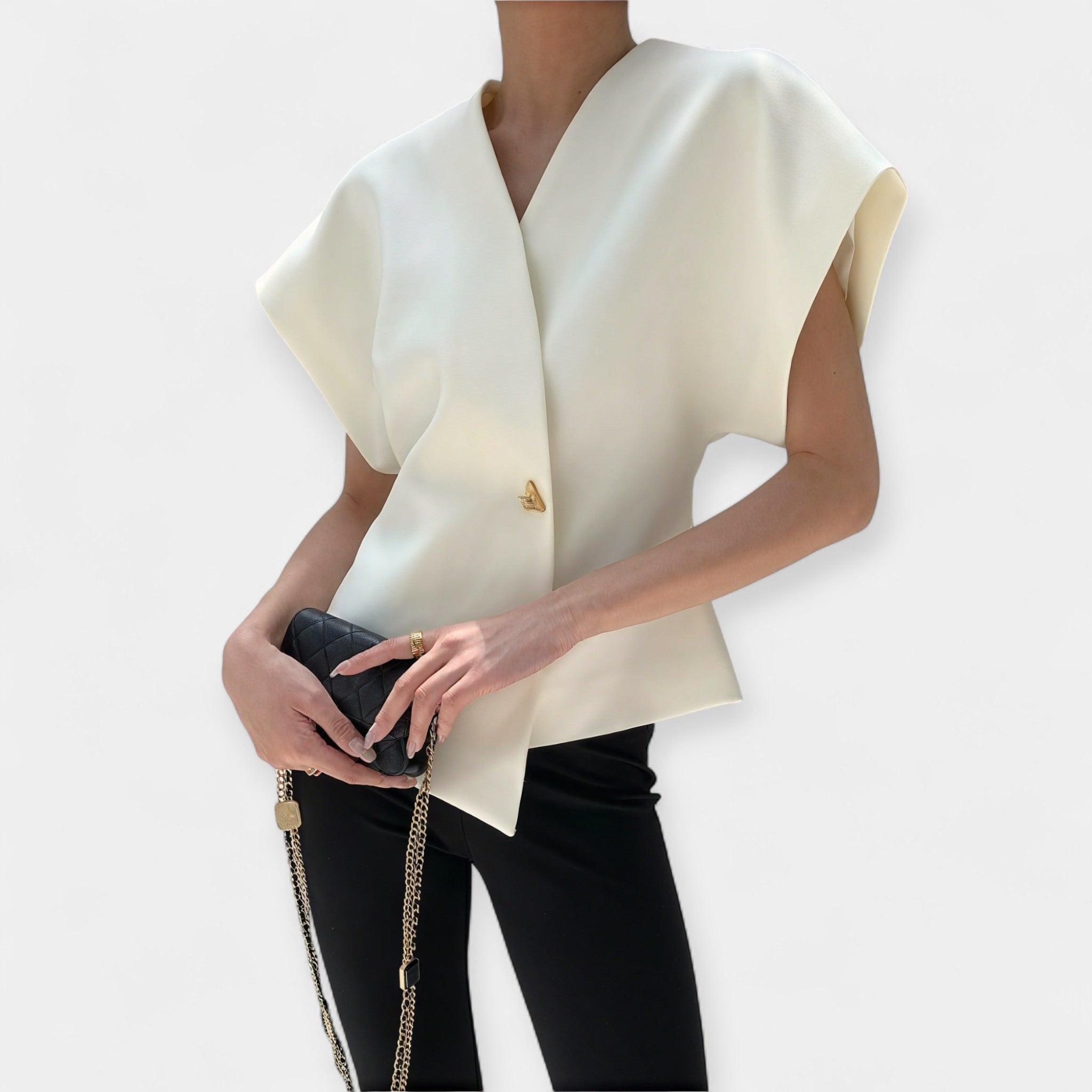 Elegantne top minimalistliku disainiga