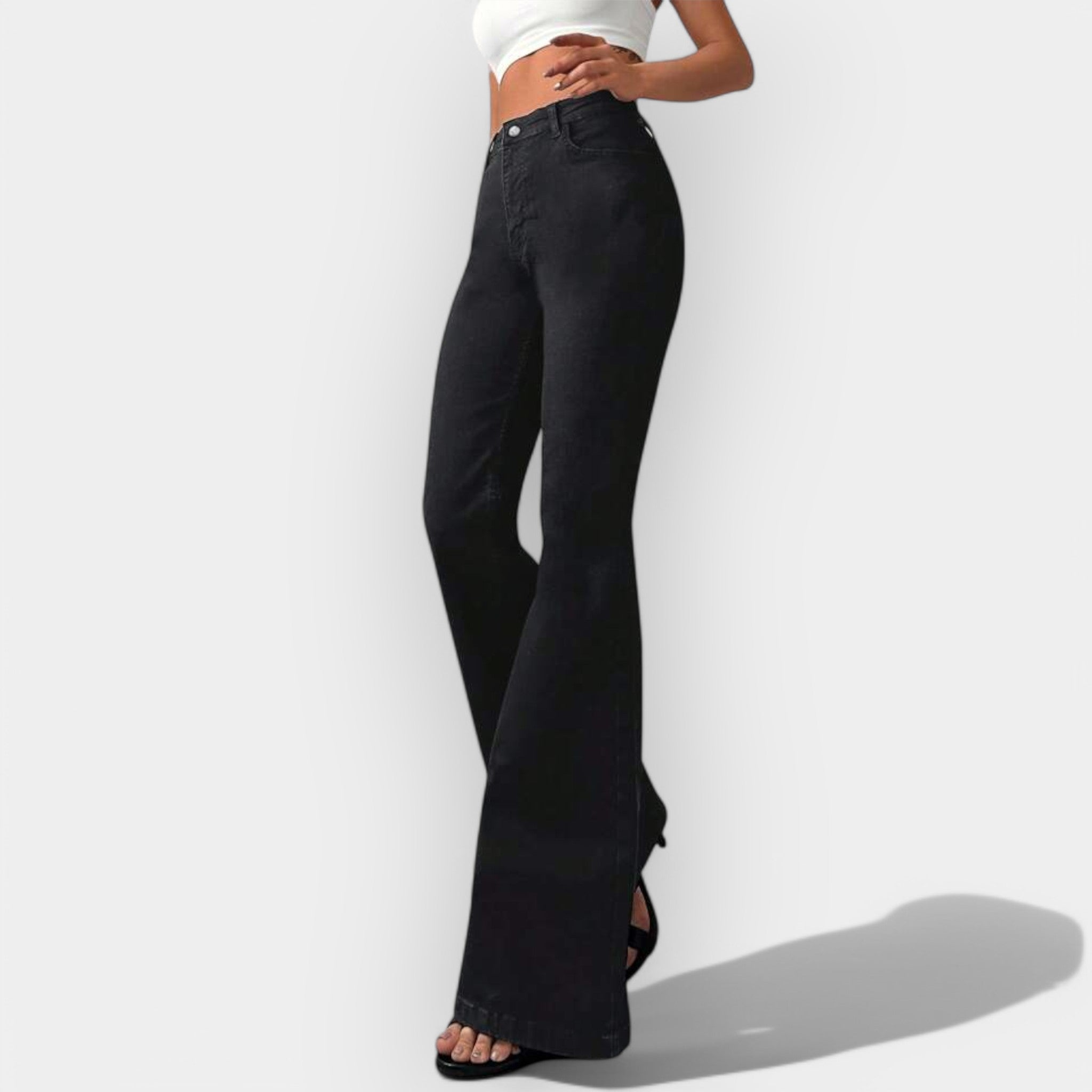 Kõrge vöökohaga bootcut-teksad