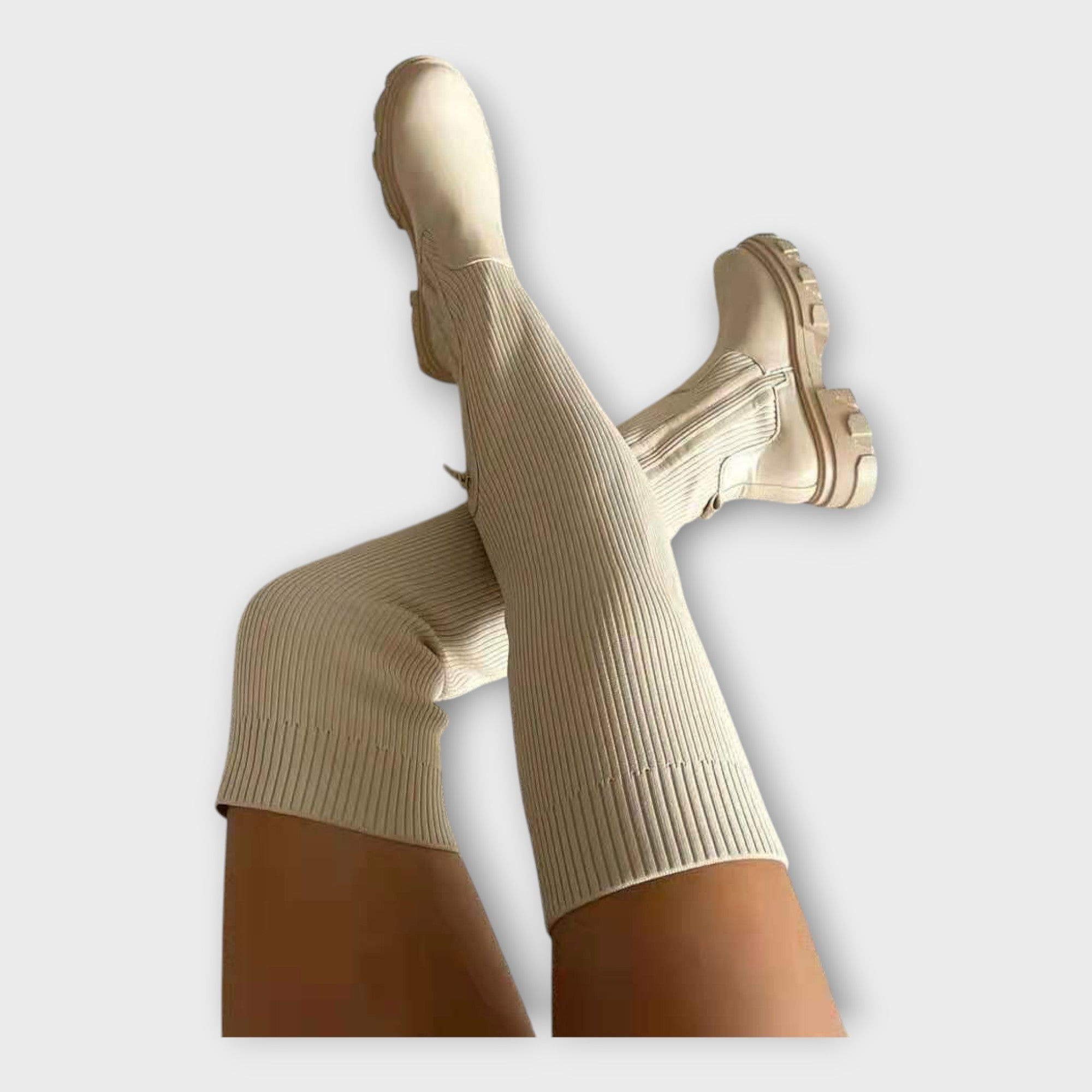 Modernsed saapad minimalistliku disainiga