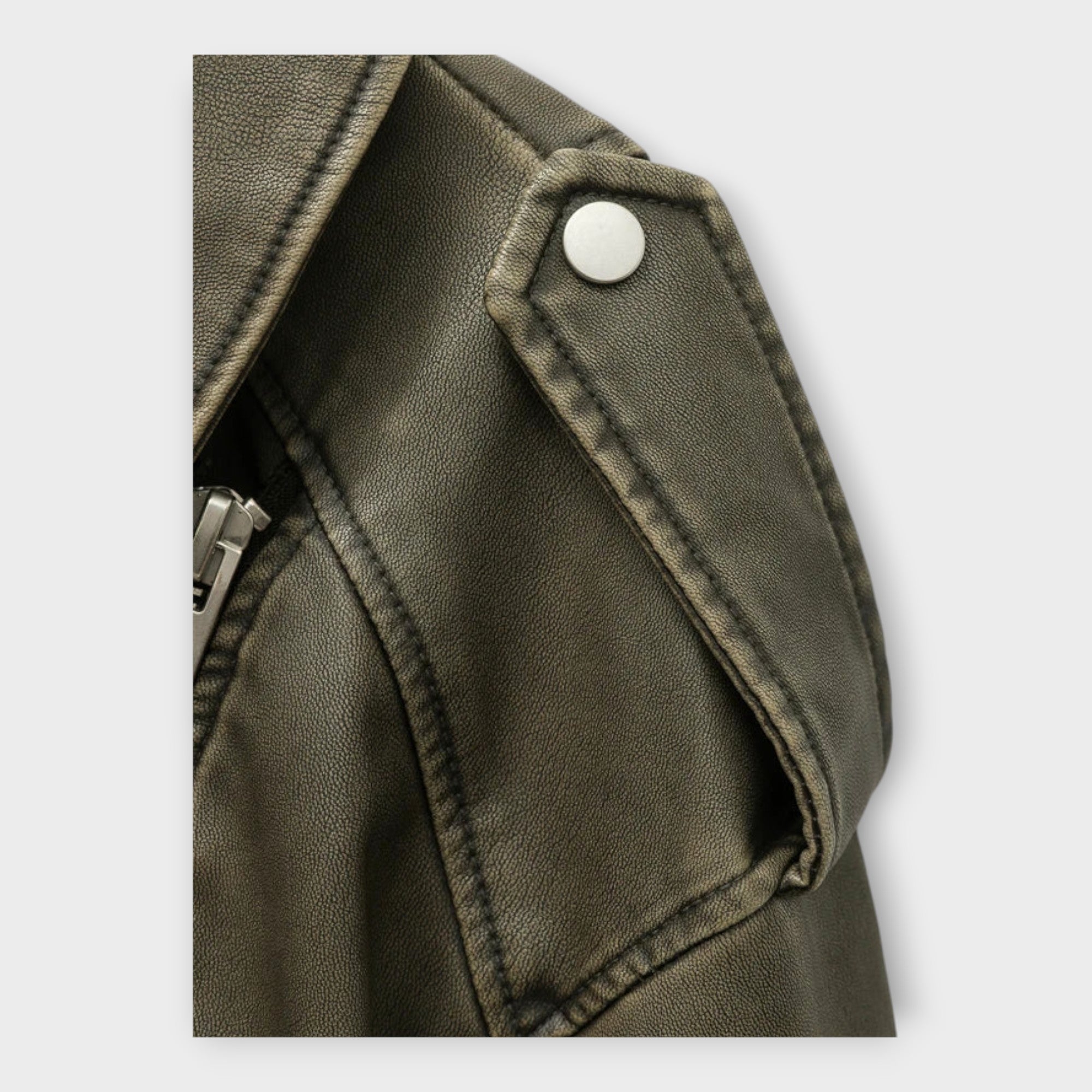 Moodne lühike nahktagi vööga ja elegantne välimus